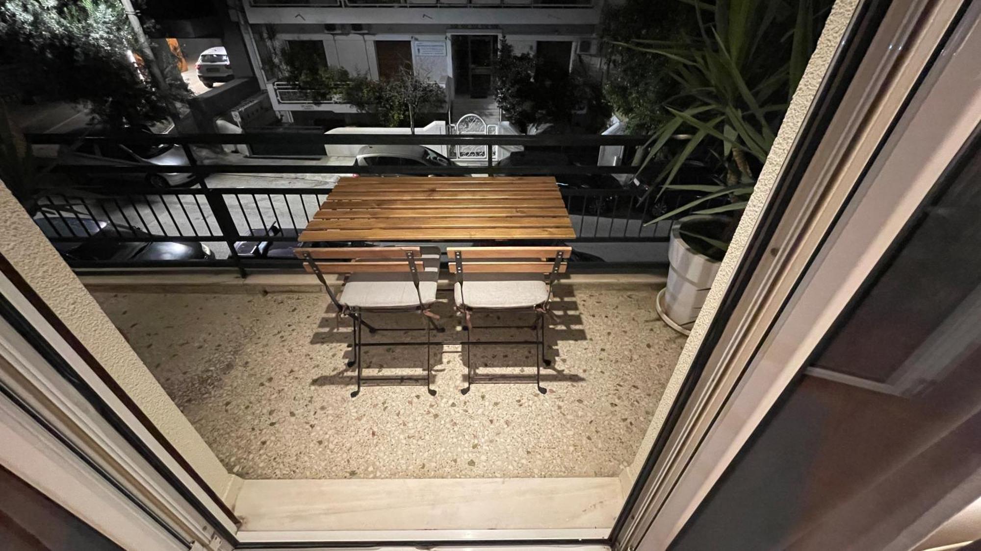 4 Newly Renovated Charming Apartments Steps From Panormou Metro Station Athens Bilik gambar