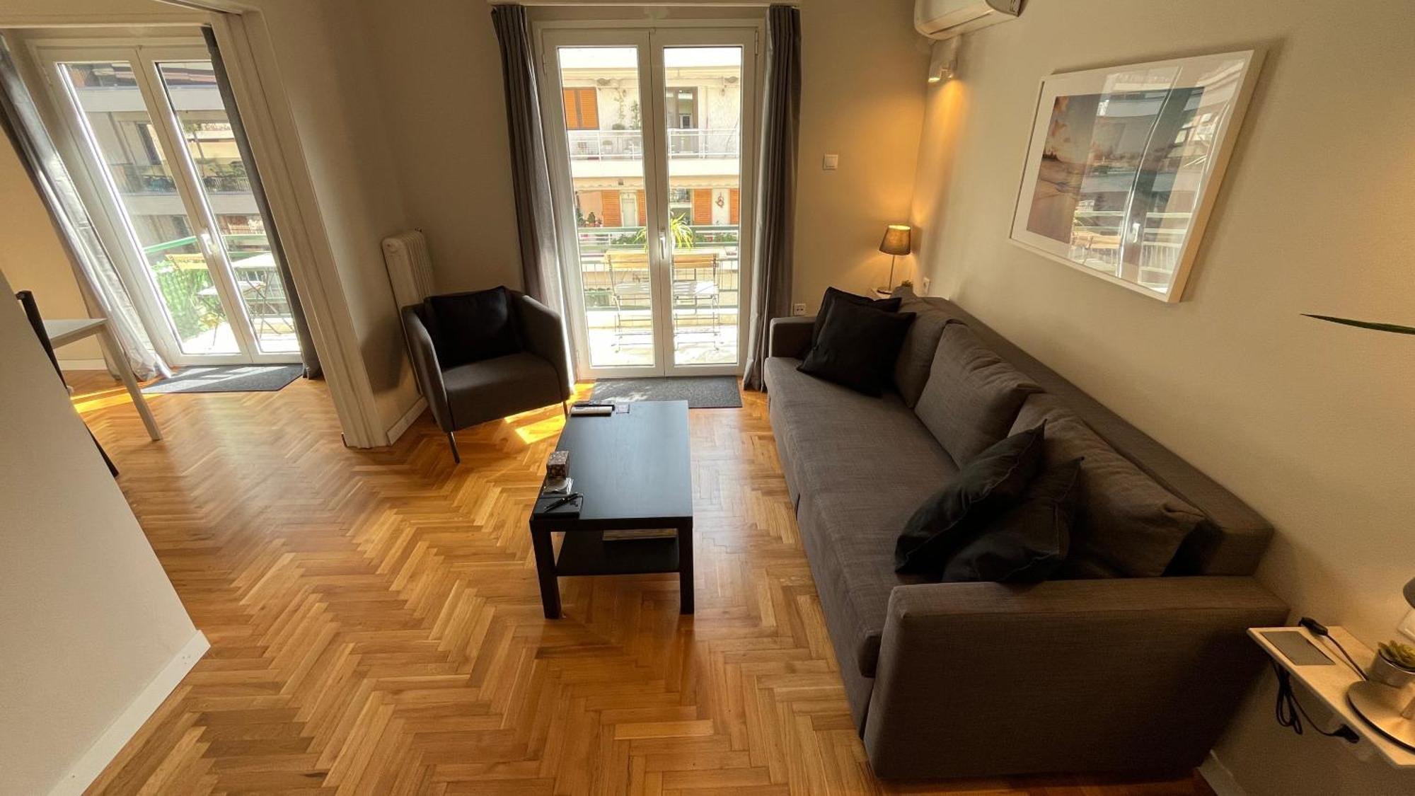 4 Newly Renovated Charming Apartments Steps From Panormou Metro Station Athens Bilik gambar